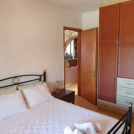 Nireas : Stone Villa Orthoniai Ngoại thất bức ảnh