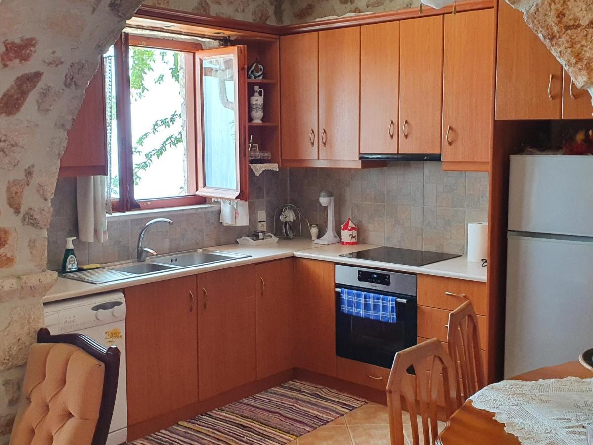 Nireas : Stone Villa Orthoniai Ngoại thất bức ảnh