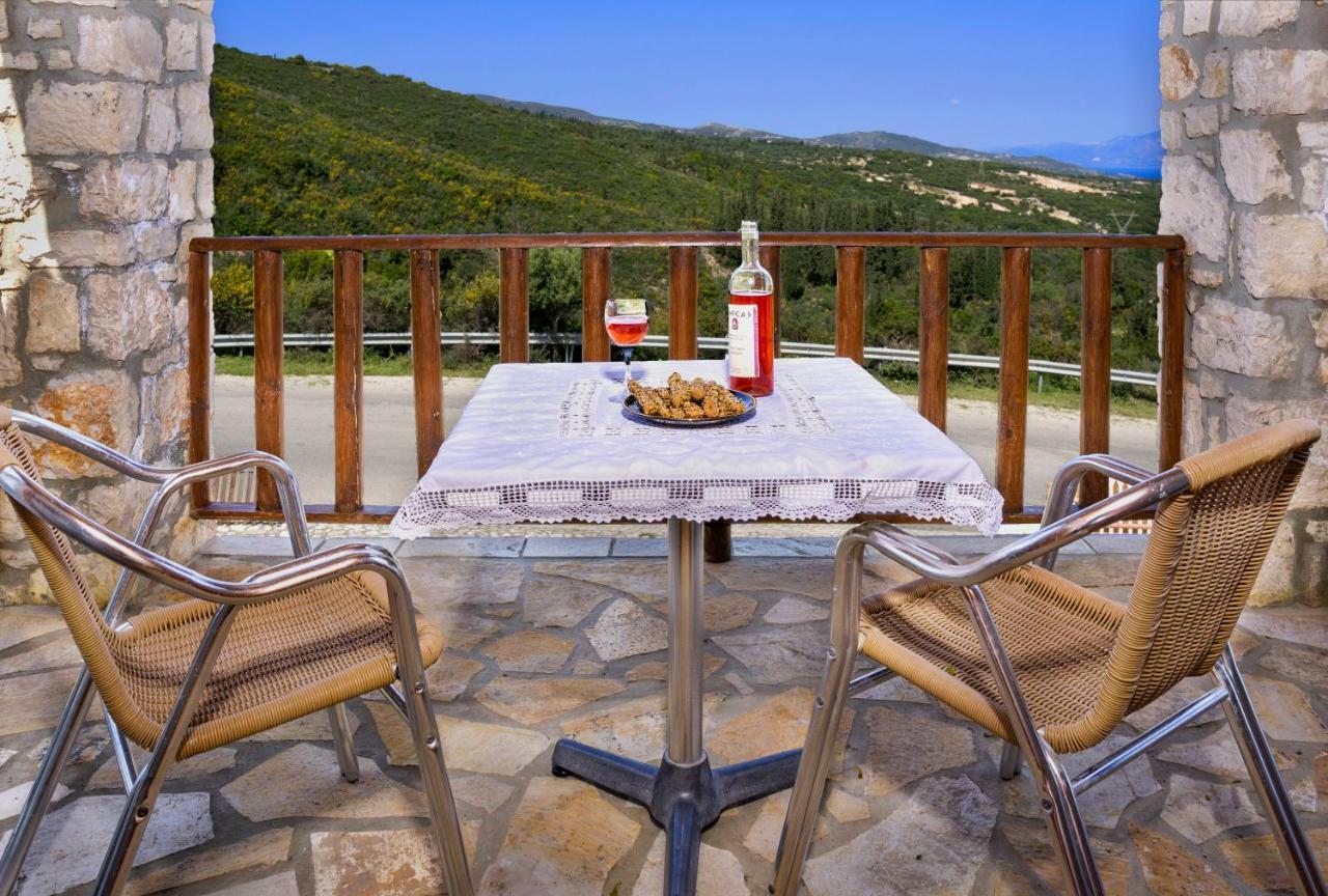 Nireas : Stone Villa Orthoniai Ngoại thất bức ảnh